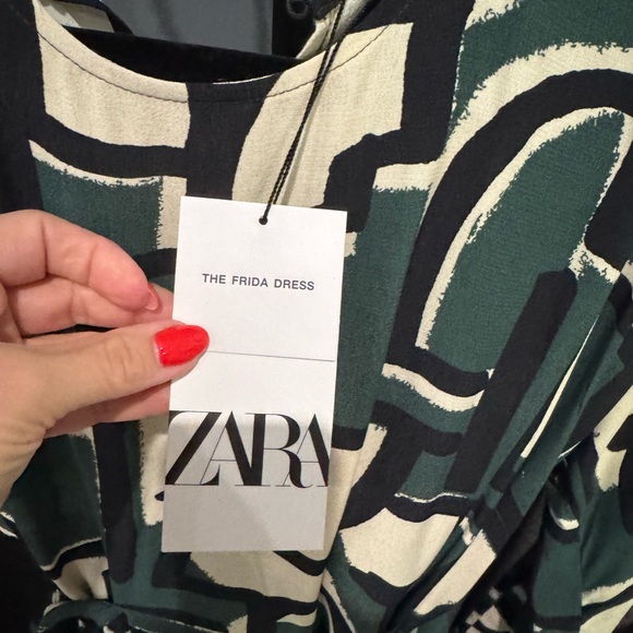 Zara the Frida dress..gorgeous Green and Cream long sleeve Dress..brand new - Picture 5 of 6